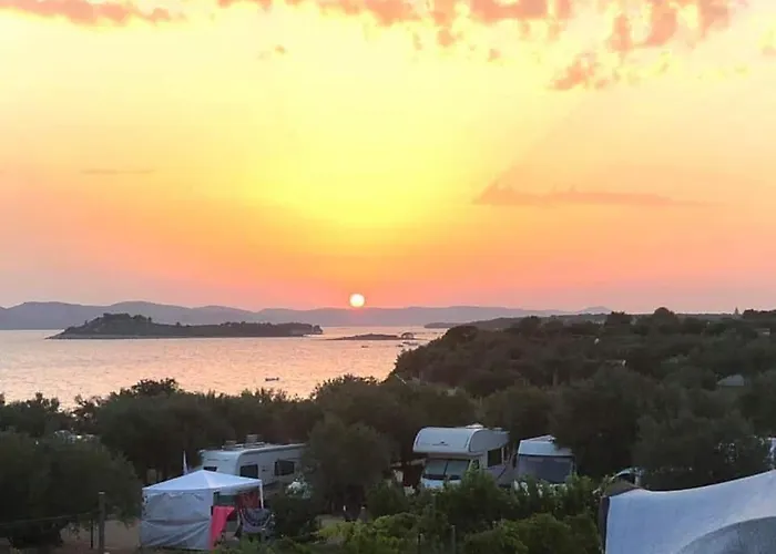 Relax Camp Campingplads Pakoštane